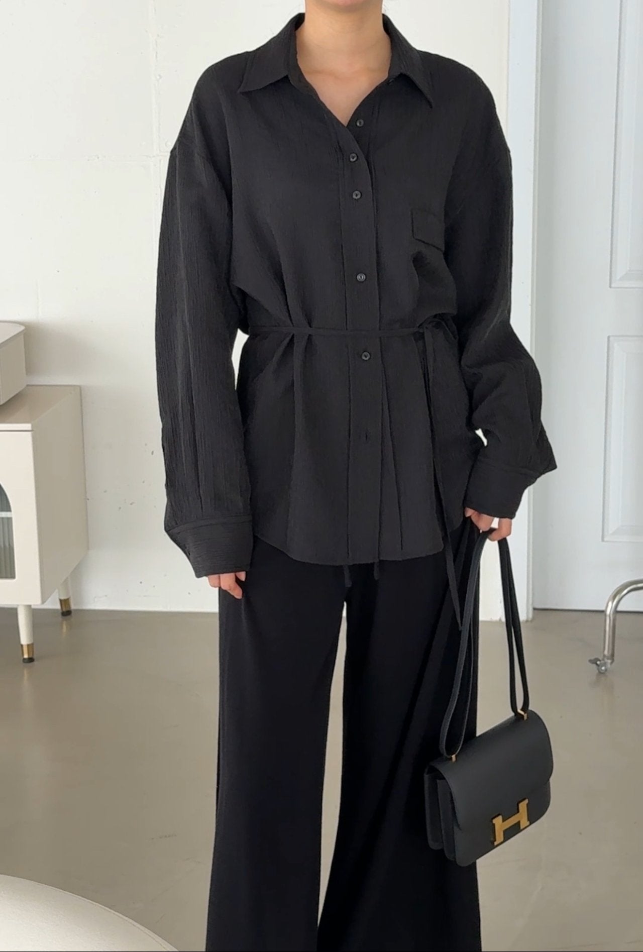 Wool-Tencel Crinkle Belted Overfit Shirt - Black