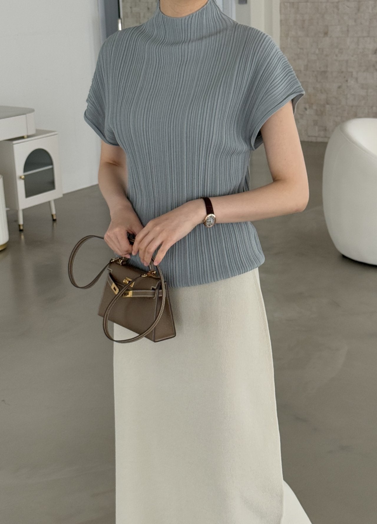 Lino Pleated Seamless Knit (Mock-neck) - Blue Grey