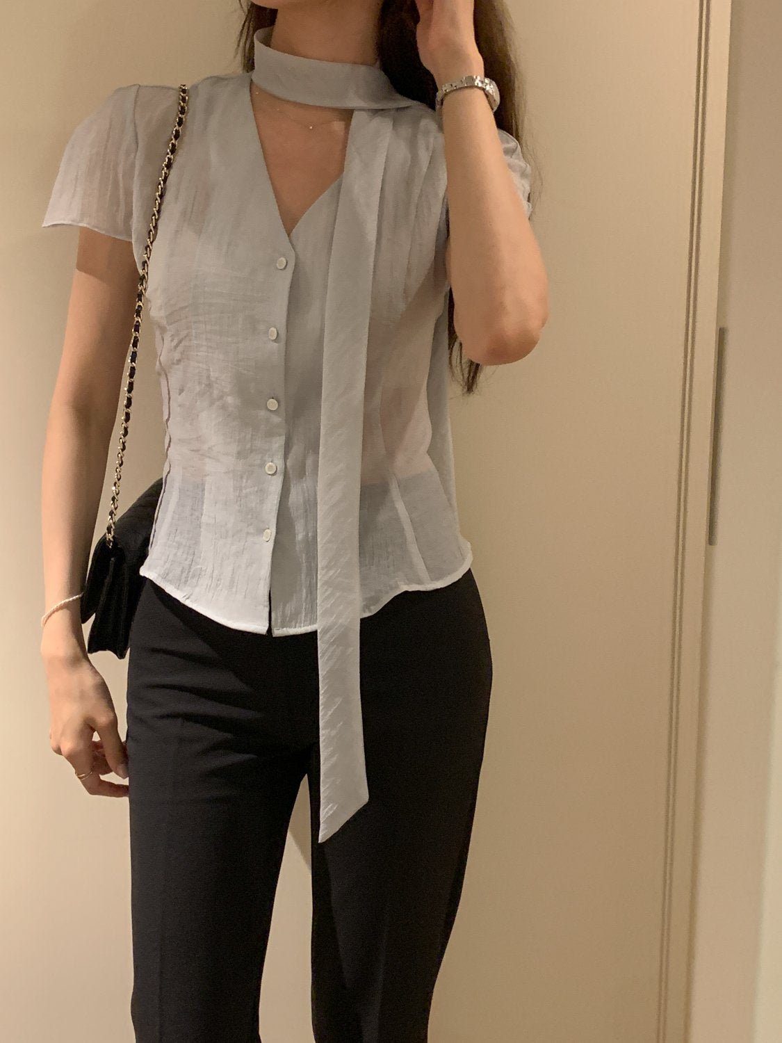 Two-Way Tie Balloon Blouse