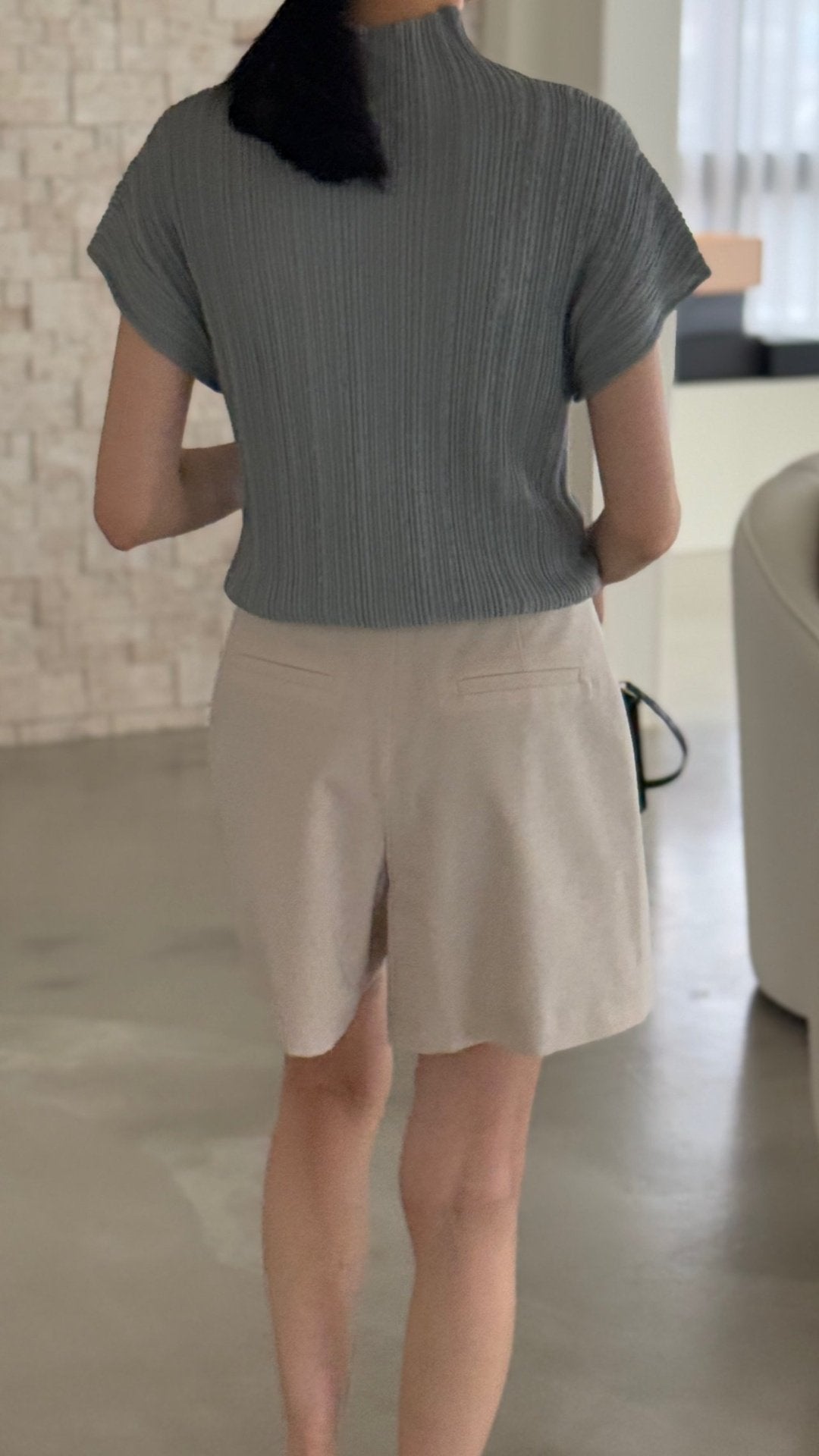 Lino Pleated Seamless Knit (Mock-neck) - Blue Grey