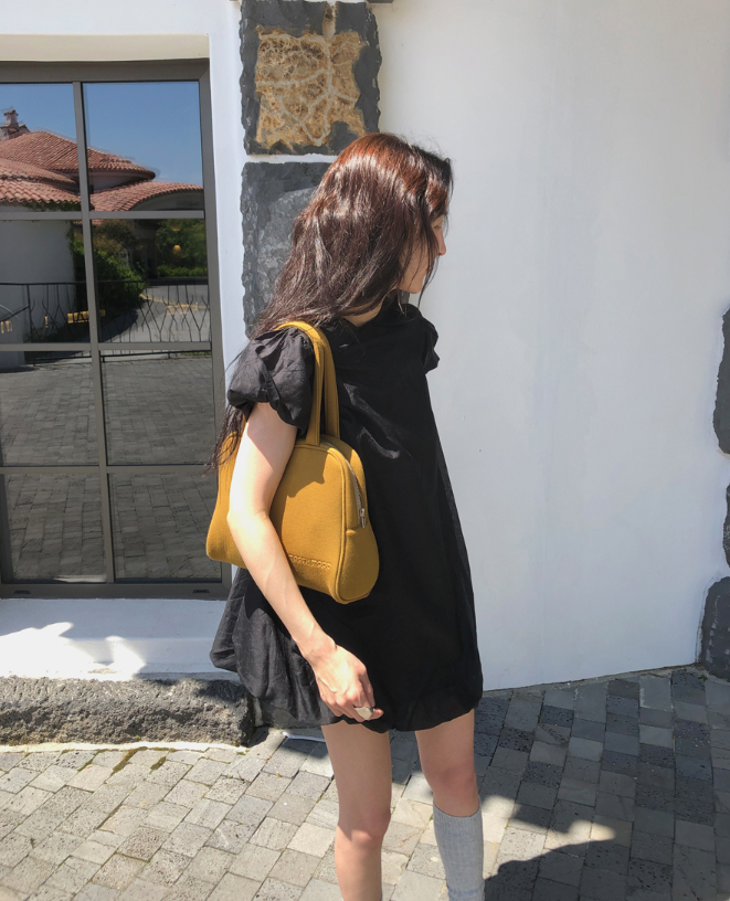 A Subtly Shimmering Balloon Silhouette Dress