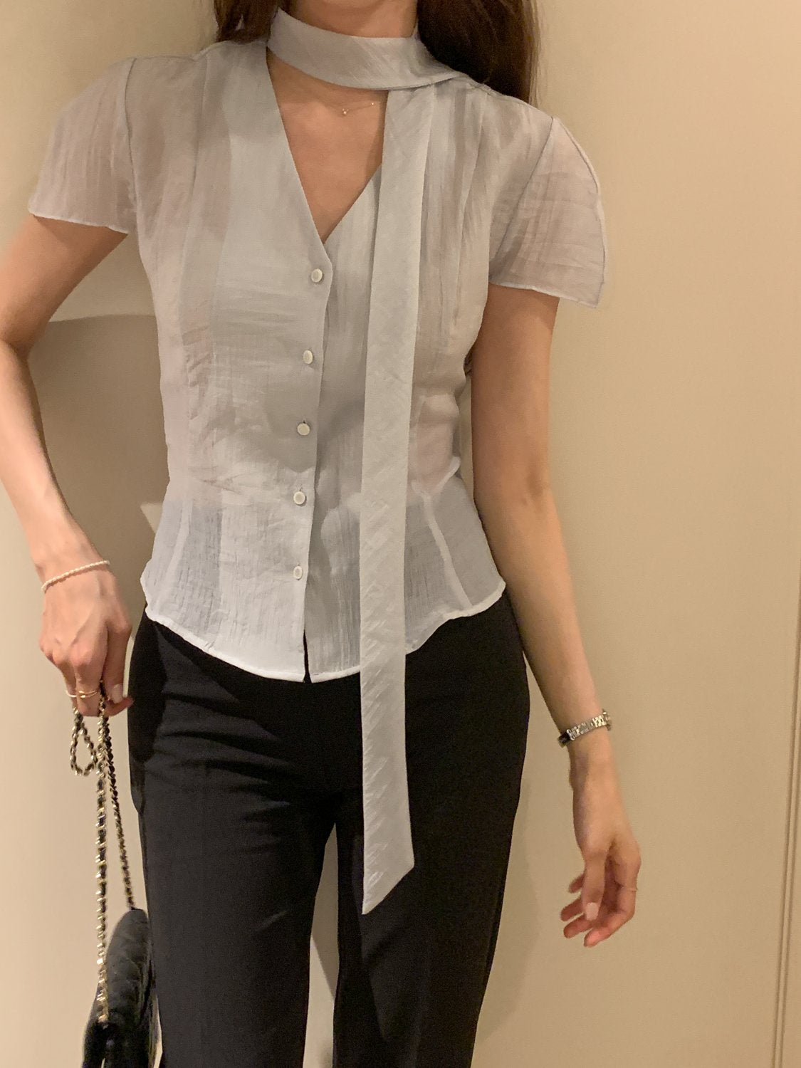 Two-Way Tie Balloon Blouse