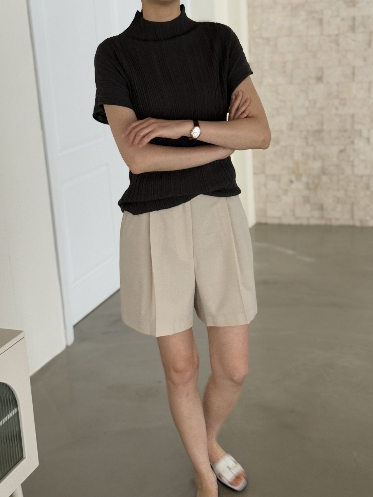 Lino Pleated Seamless Knit (Mock-neck) -  Charcoal