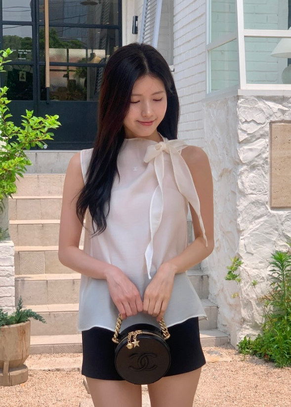 Tie Neck Sleeveless Blouse – Soft Feminine Silhouette