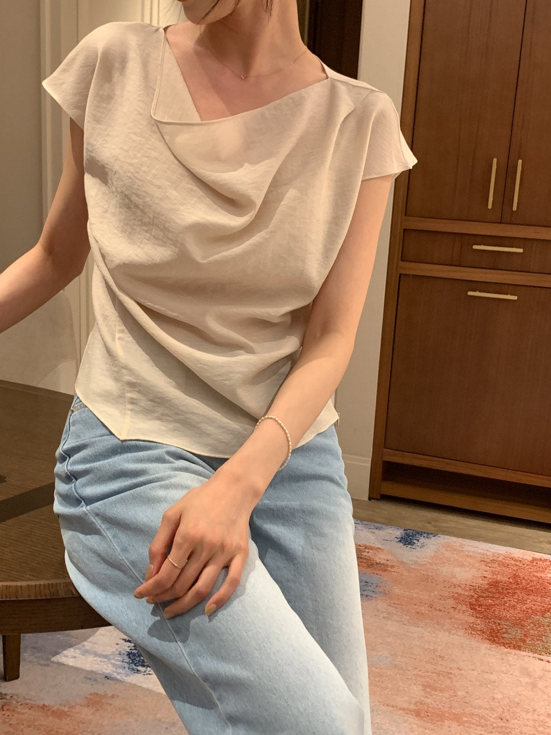 Drape Slim Blouse