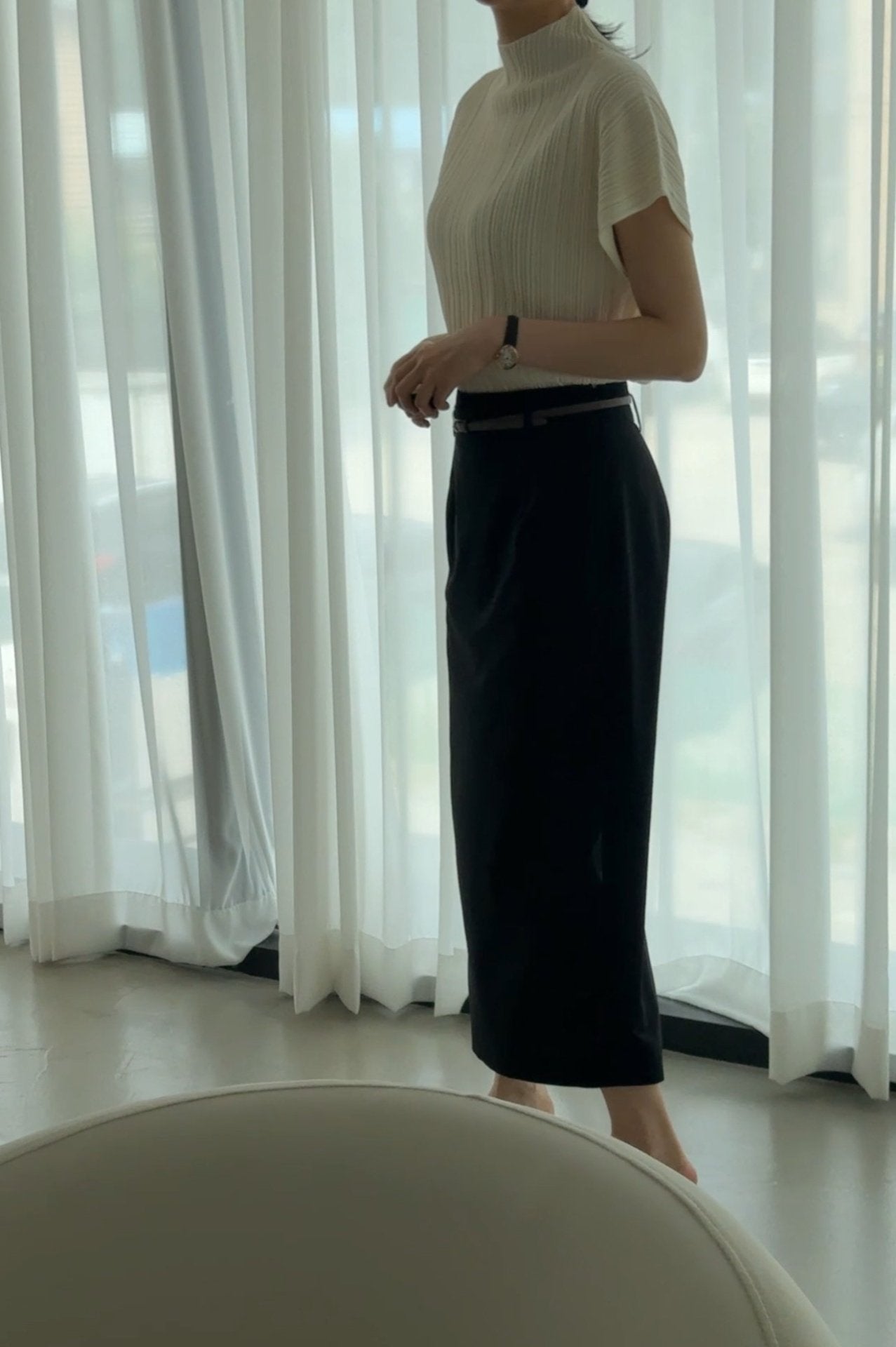 Lino Pleated Seamless Knit (Mock-neck) - Cream Ivory