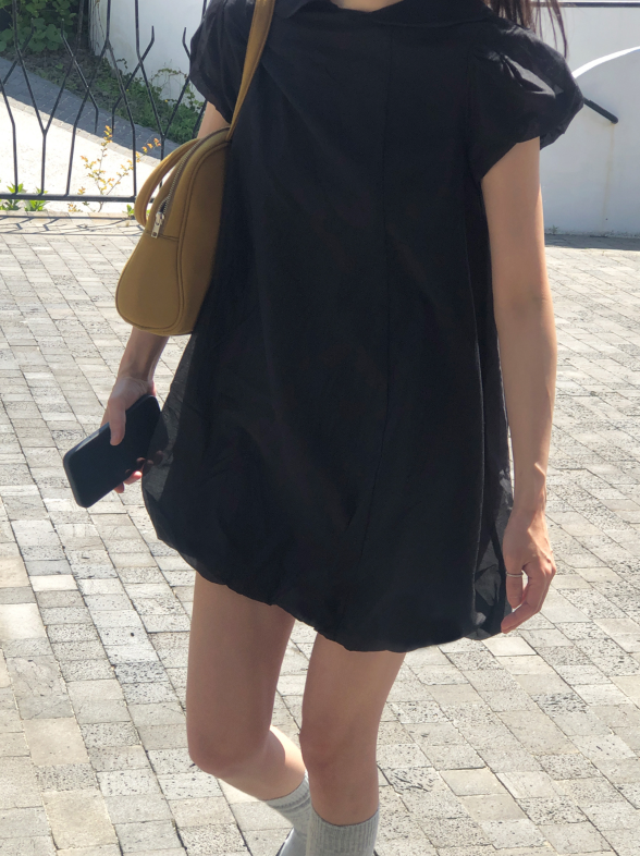 A Subtly Shimmering Balloon Silhouette Dress