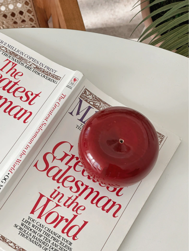 [Carefully handcrafted in Korea] A Delightful Apple Shaped Incense Holder