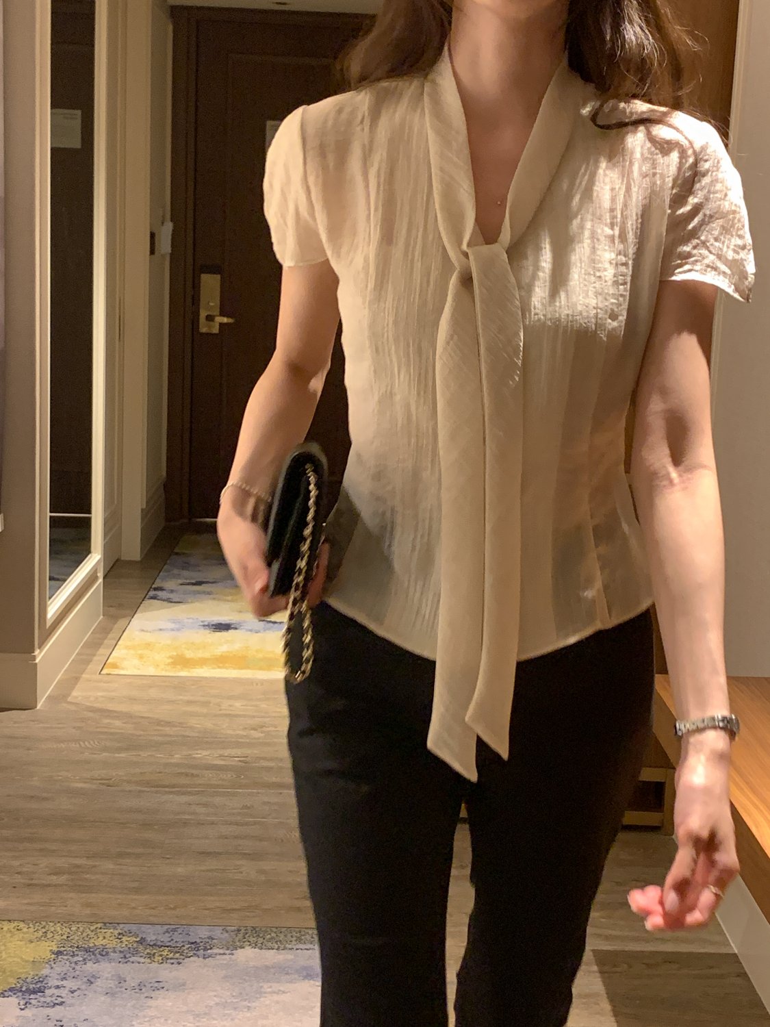 Two-Way Tie Balloon Blouse
