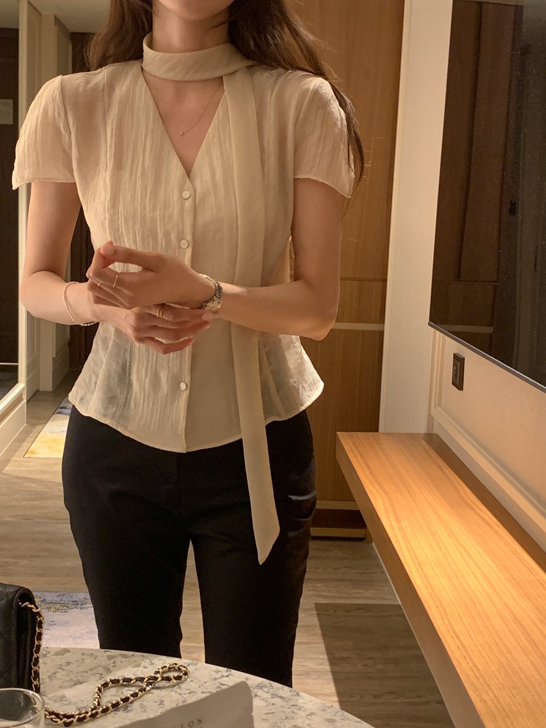 Two-Way Tie Balloon Blouse