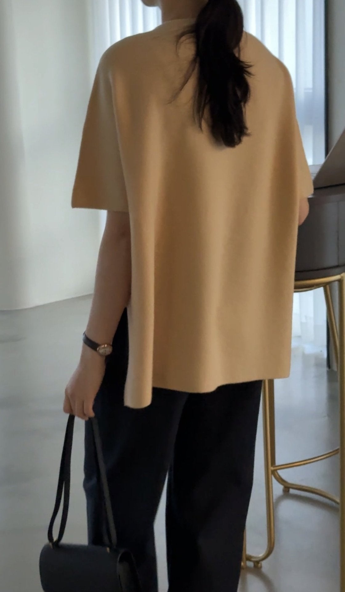 Signature Seamless Loose-Fit Knit