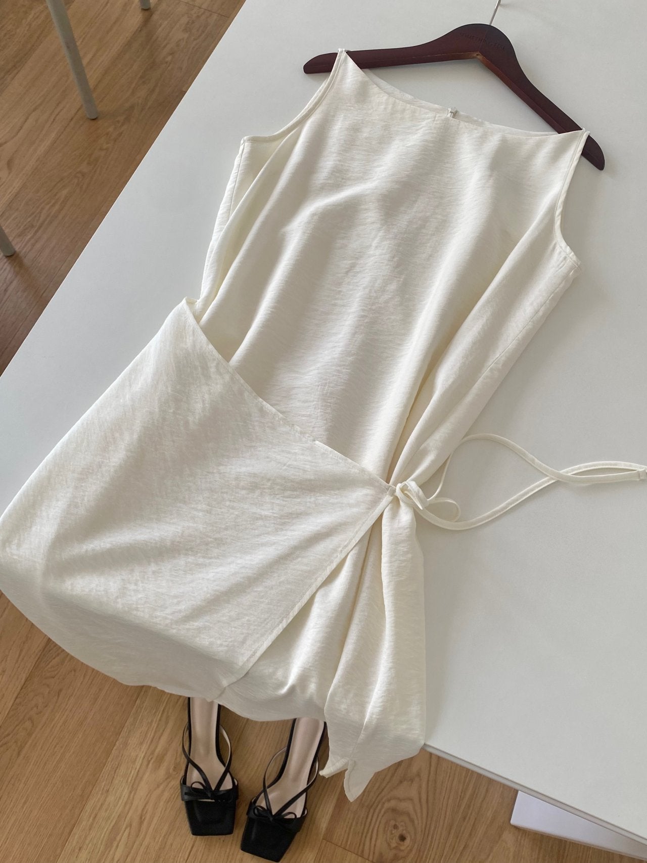 Elegant Boat Neck Wrap Sleeveless Dress