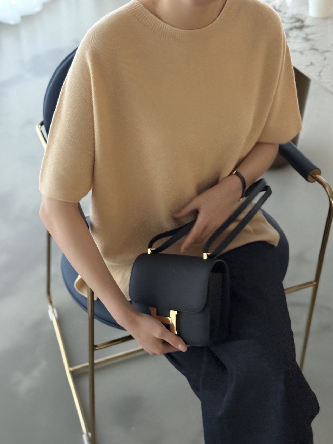 Signature Seamless Loose-Fit Knit