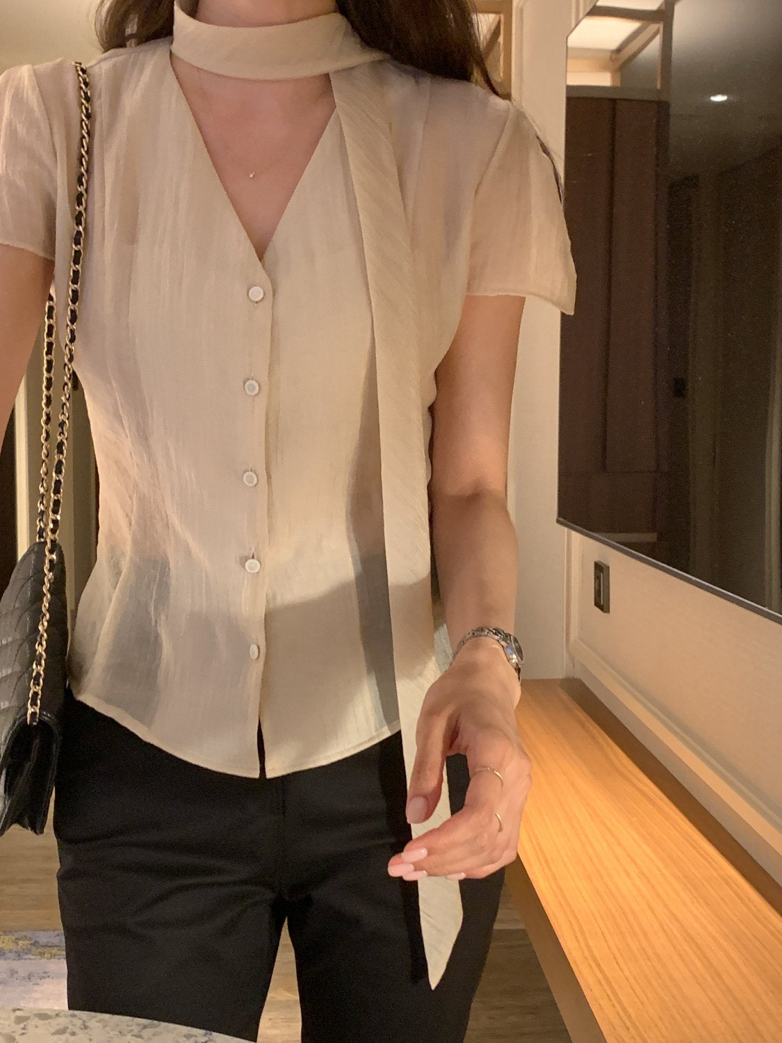 Two-Way Tie Balloon Blouse