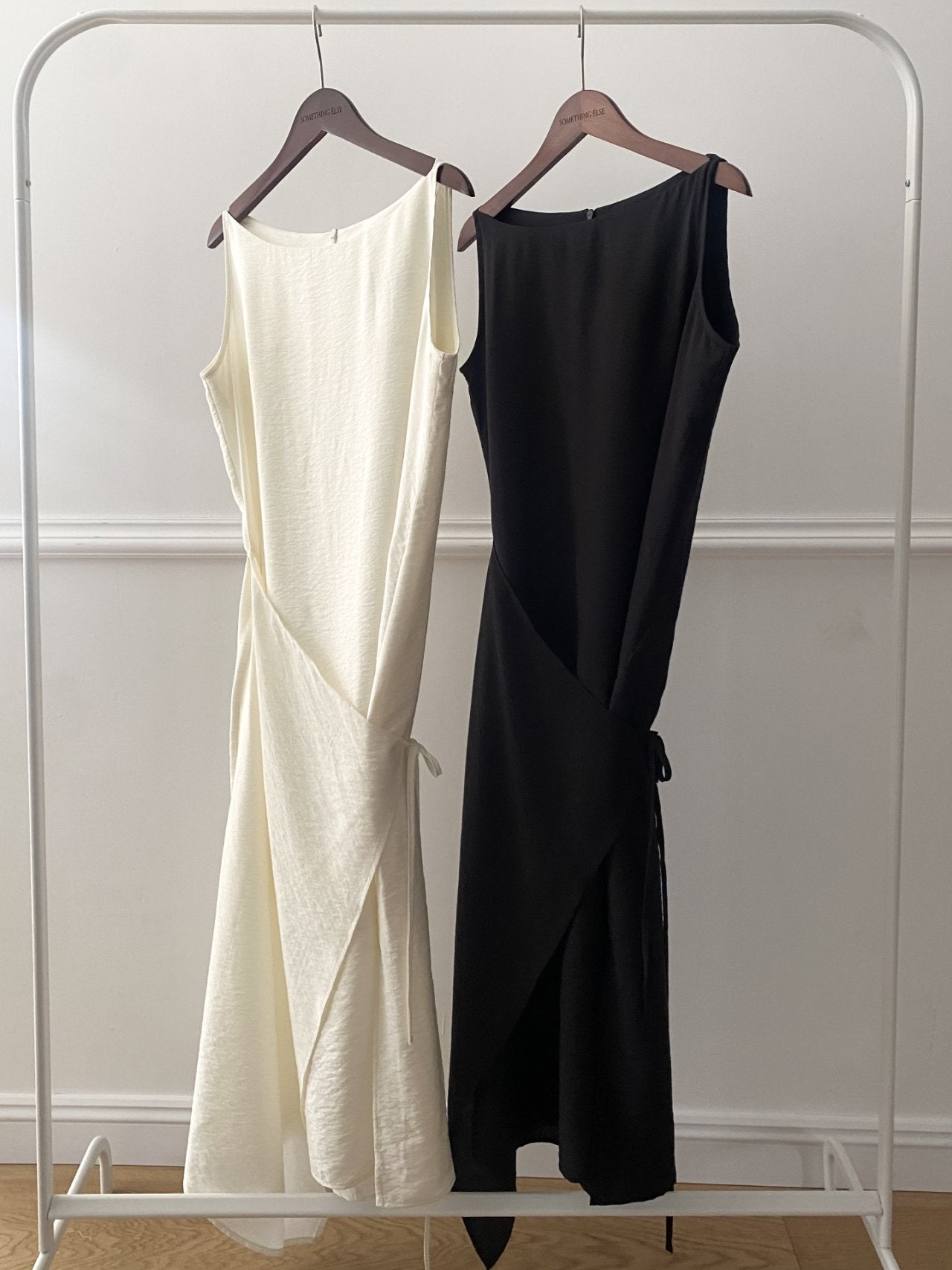 Elegant Boat Neck Wrap Sleeveless Dress