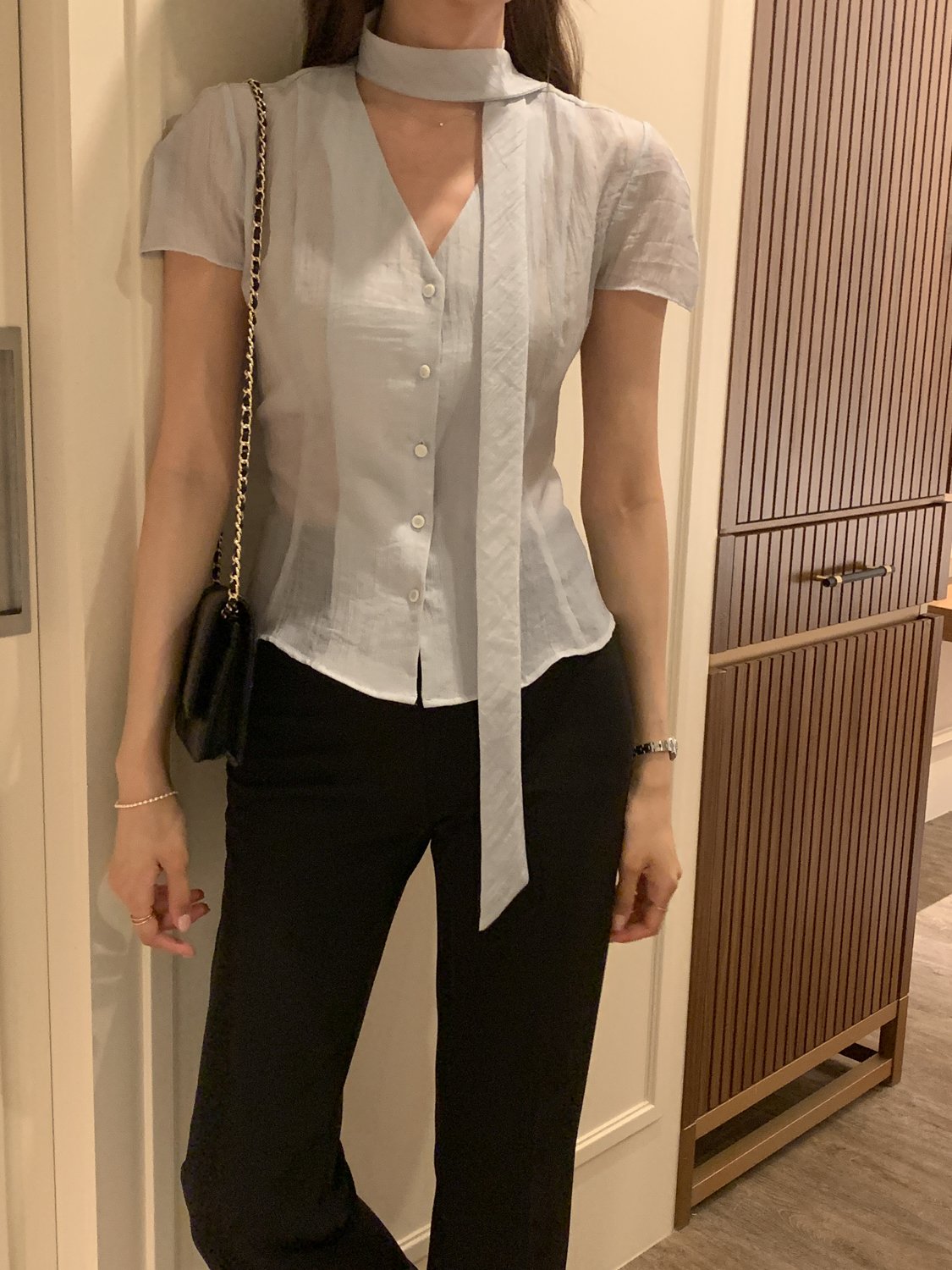 Two-Way Tie Balloon Blouse