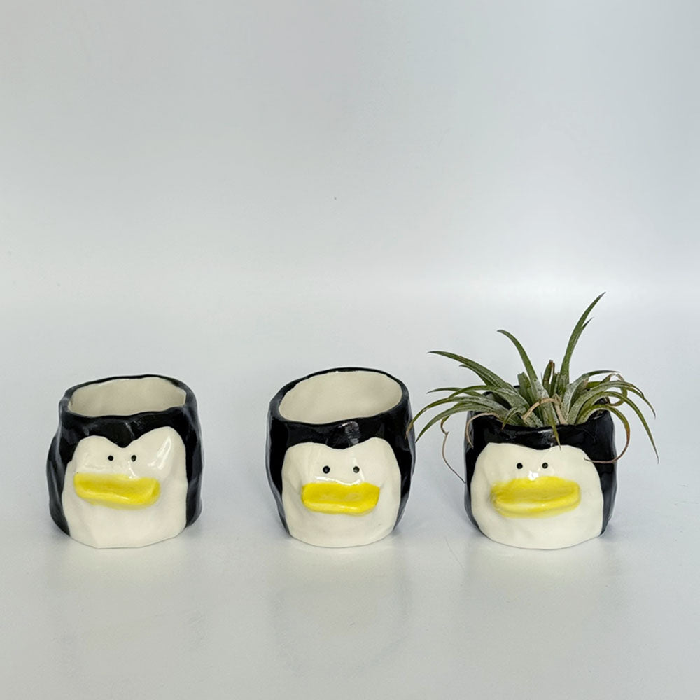 [Handmade Korean Ceramics] Big Beak Penguin Soju Cup