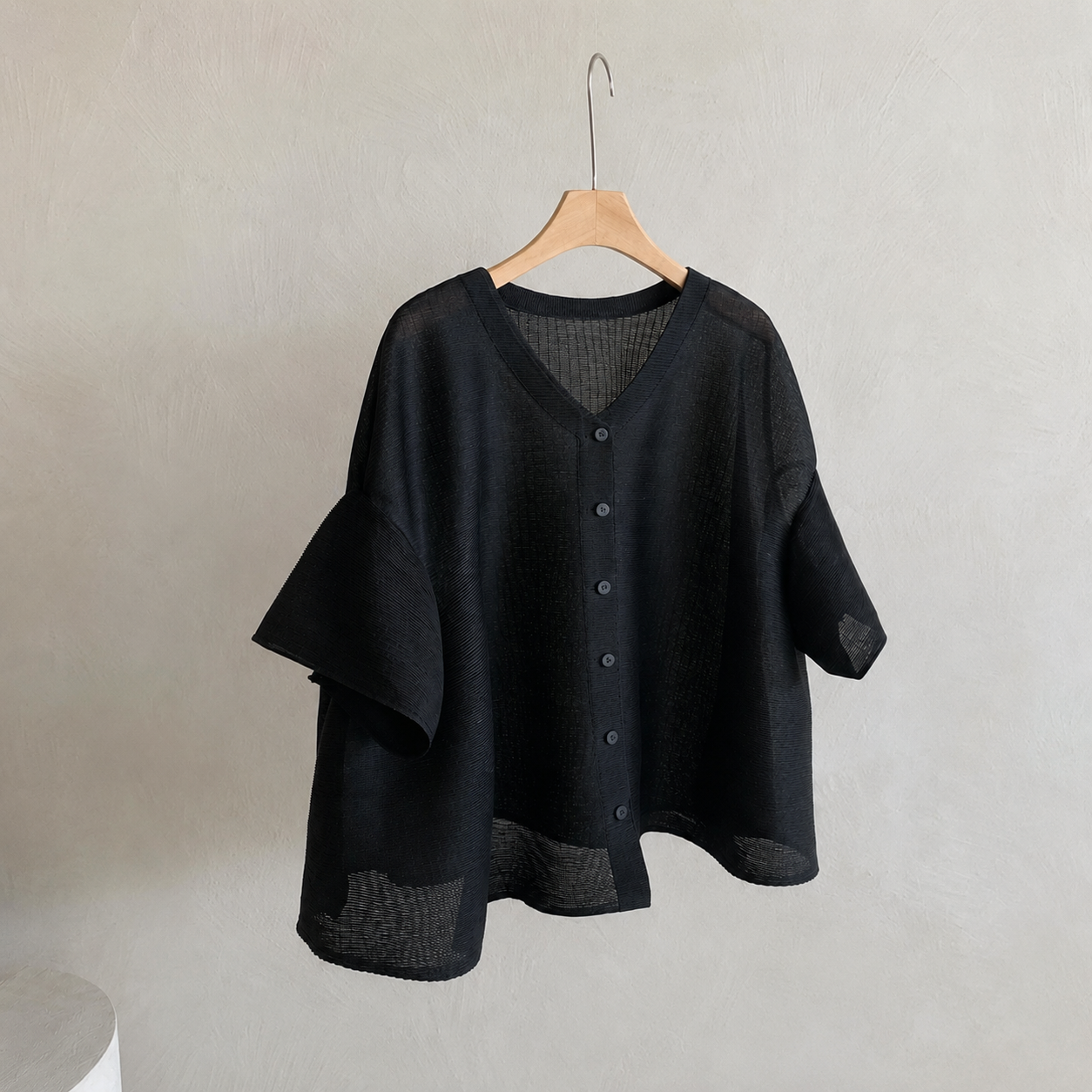Air-Hole Flare Cardigan