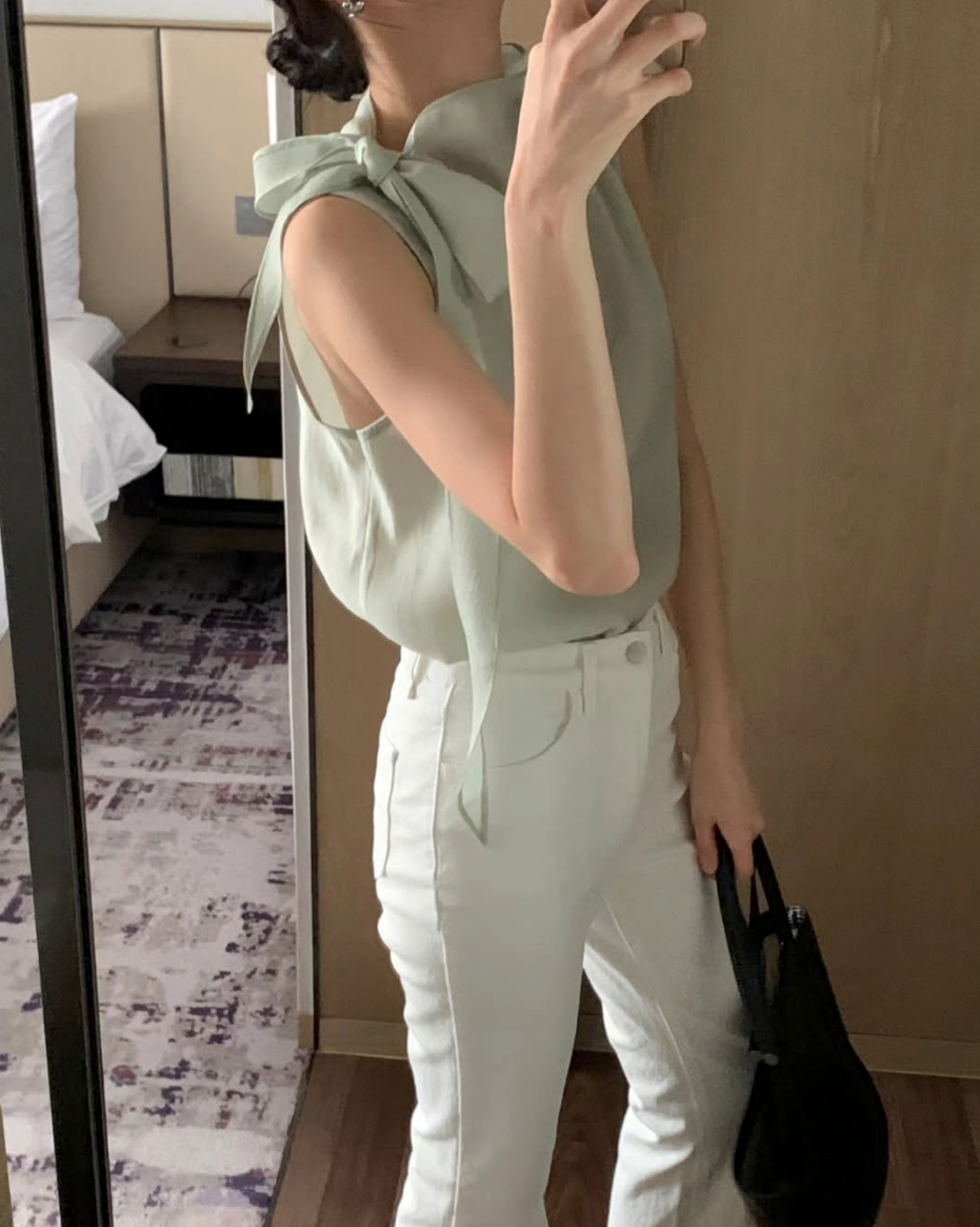 Élan Ribbon Blouse