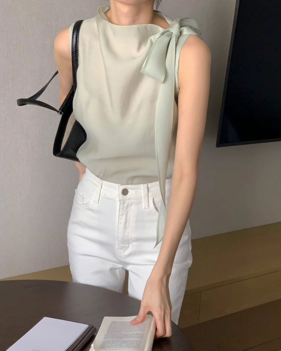 Élan Ribbon Blouse