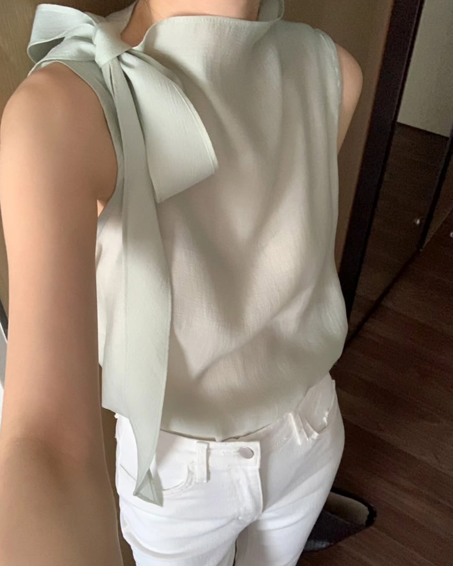 Élan Ribbon Blouse