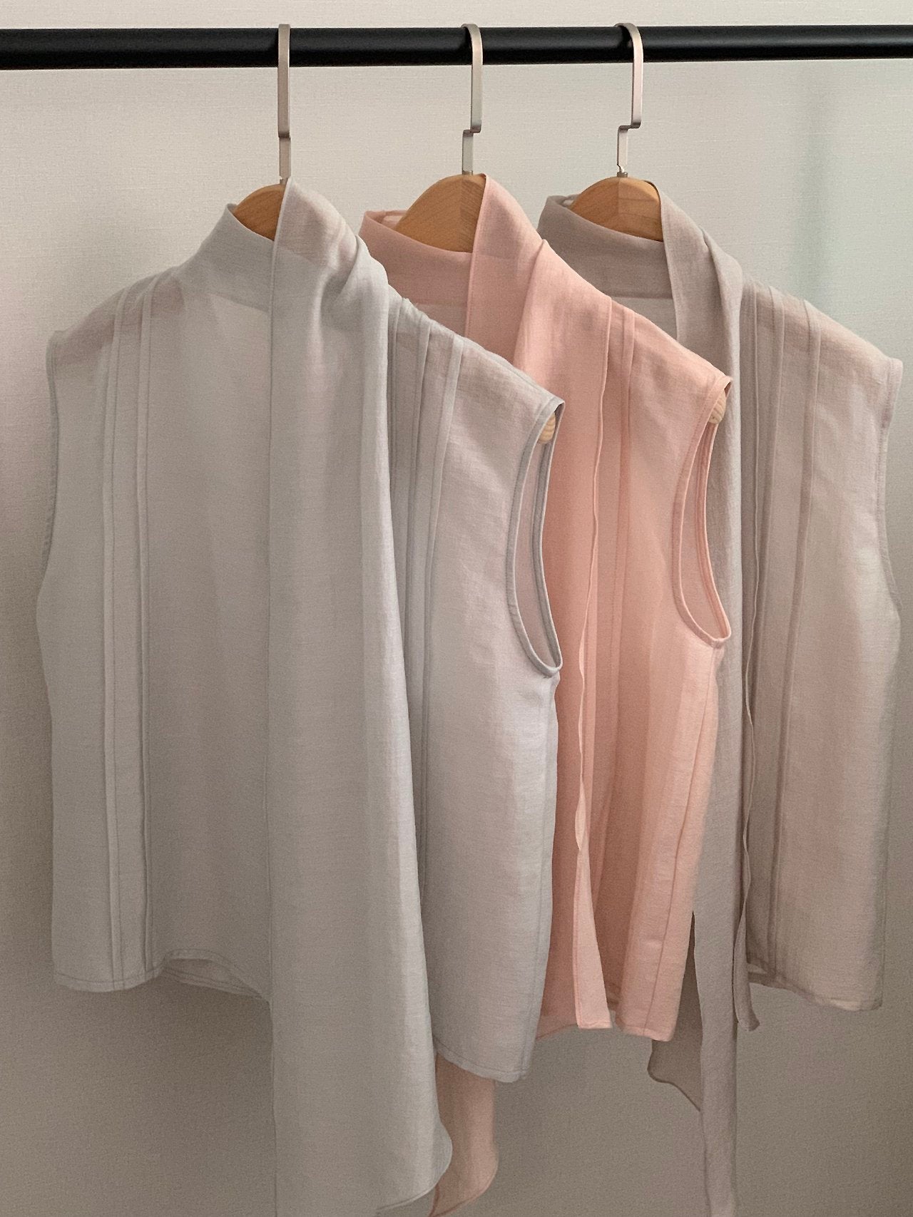 [Best Seller] Scarf Detail Sleeveless Blouse