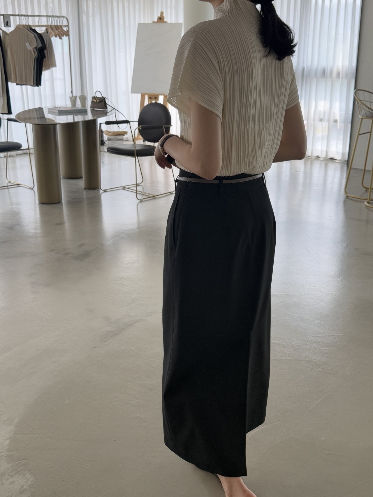 Lino Pleated Seamless Knit (Mock-neck) - Cream Ivory