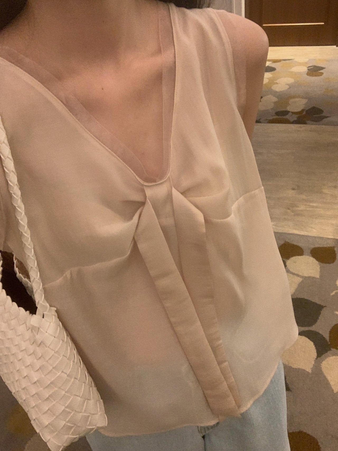 Pure Mood See-through V-Blouse