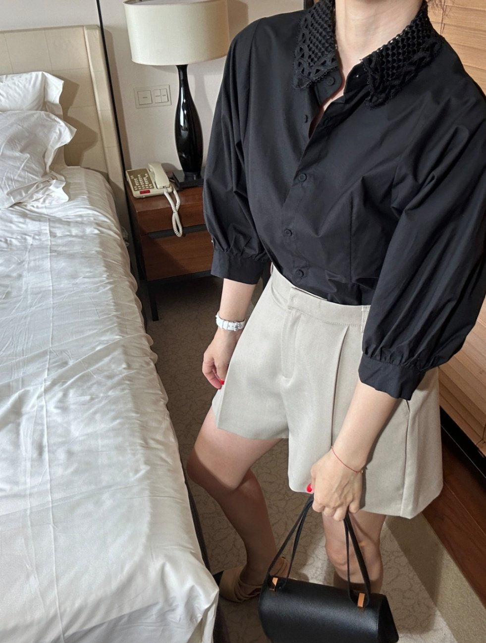 Lace Collar Volume Puff Shirt
