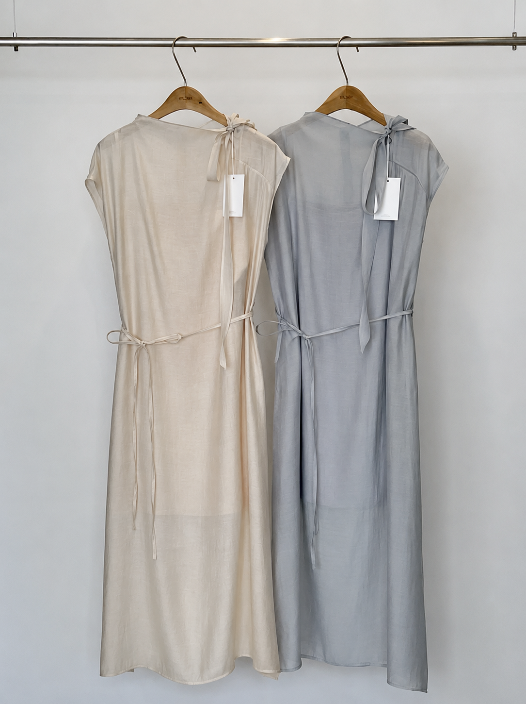 Ribbon Neck Tie Slit Dress