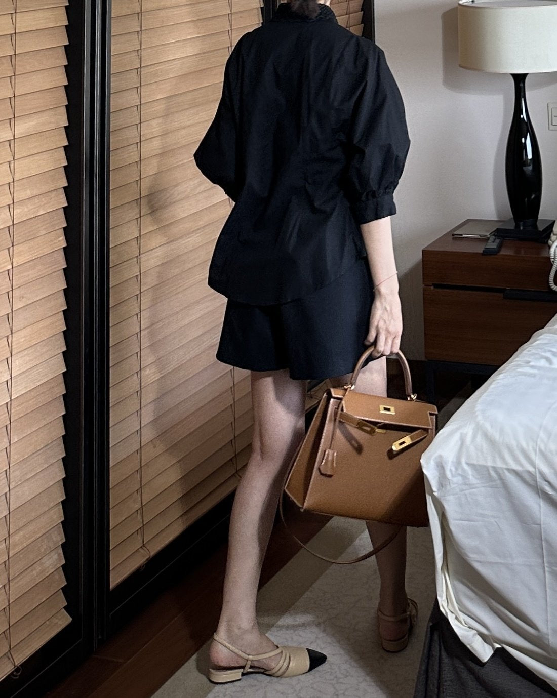 Lace Collar Volume Puff Shirt