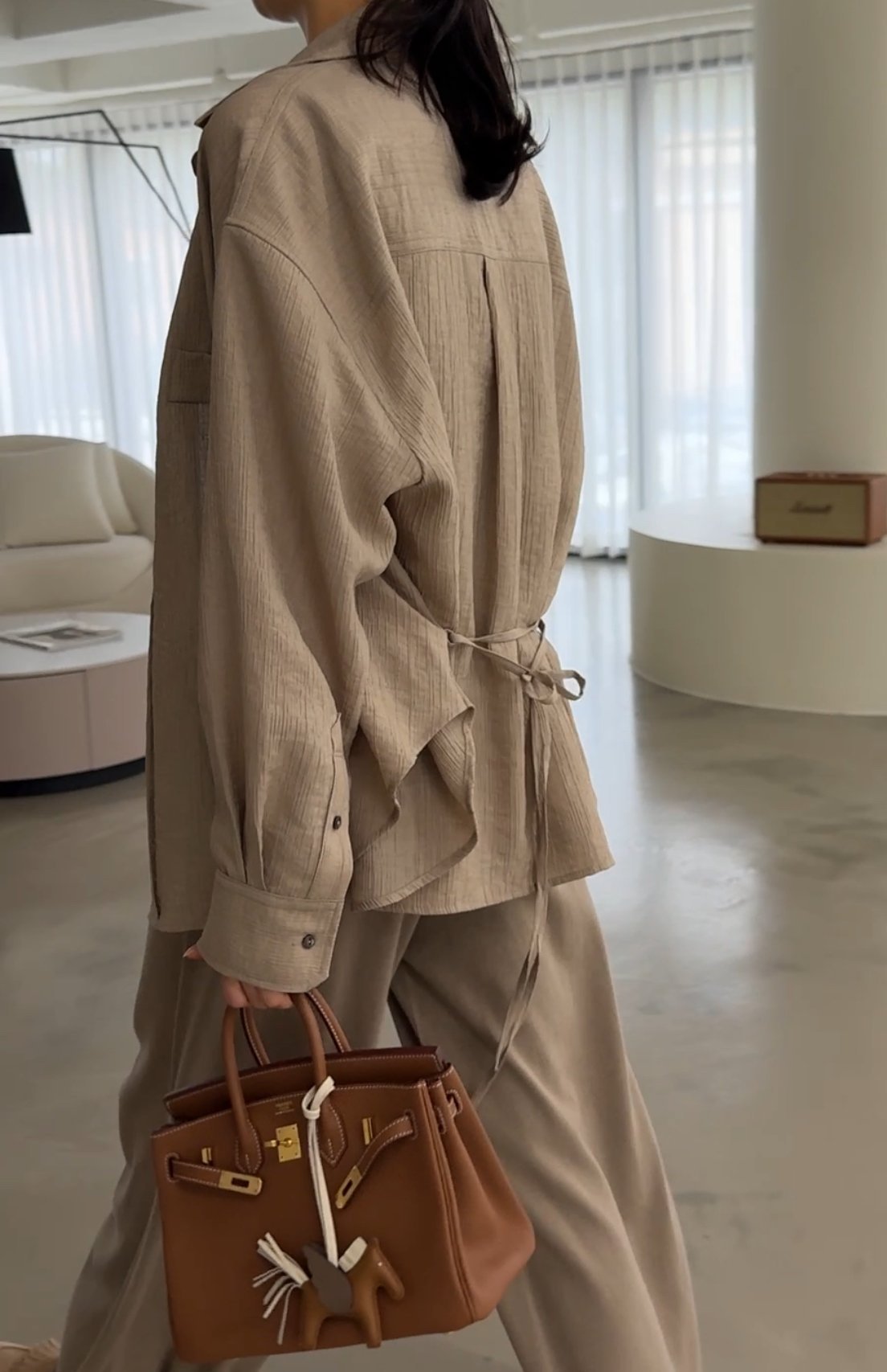 Wool-Tencel Crinkle Belted Overfit Shirt - Mocha Mousse