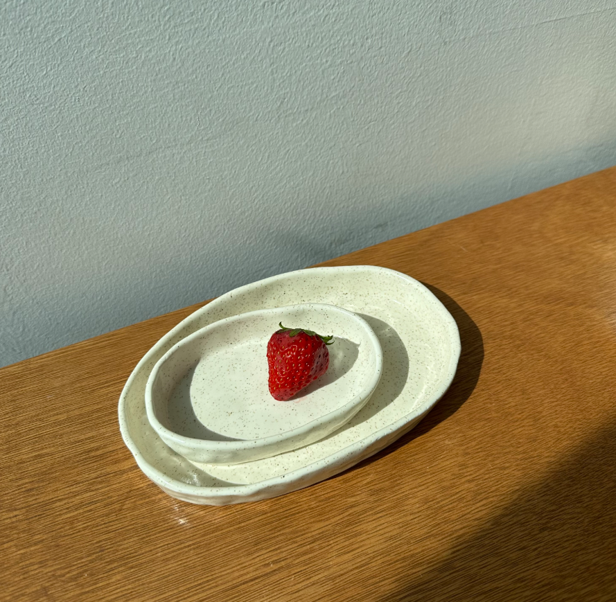 [Handmade Korean Ceramics] Wavy Plate in Oatmeal