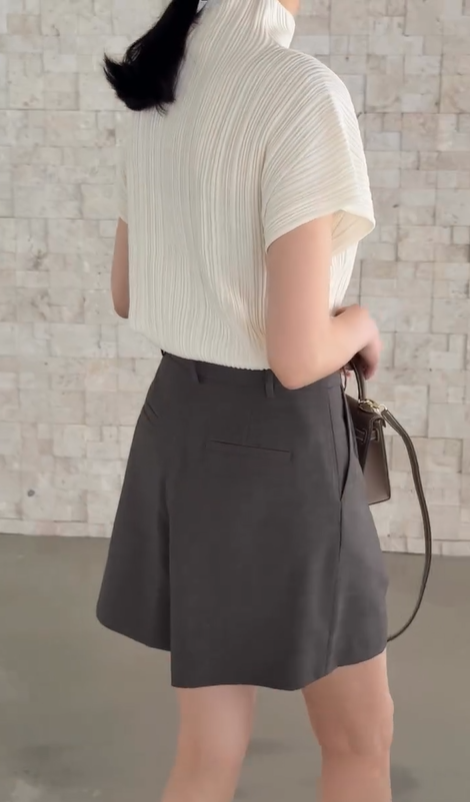 Linos WholeGarment Mock Neck Pleated Top