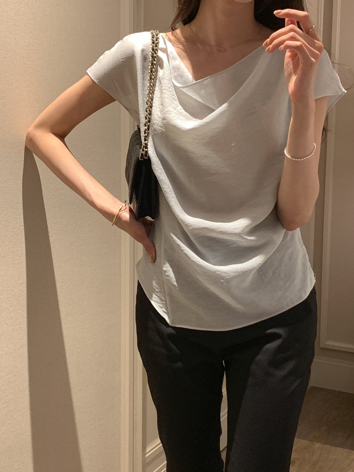 Drape Slim Blouse