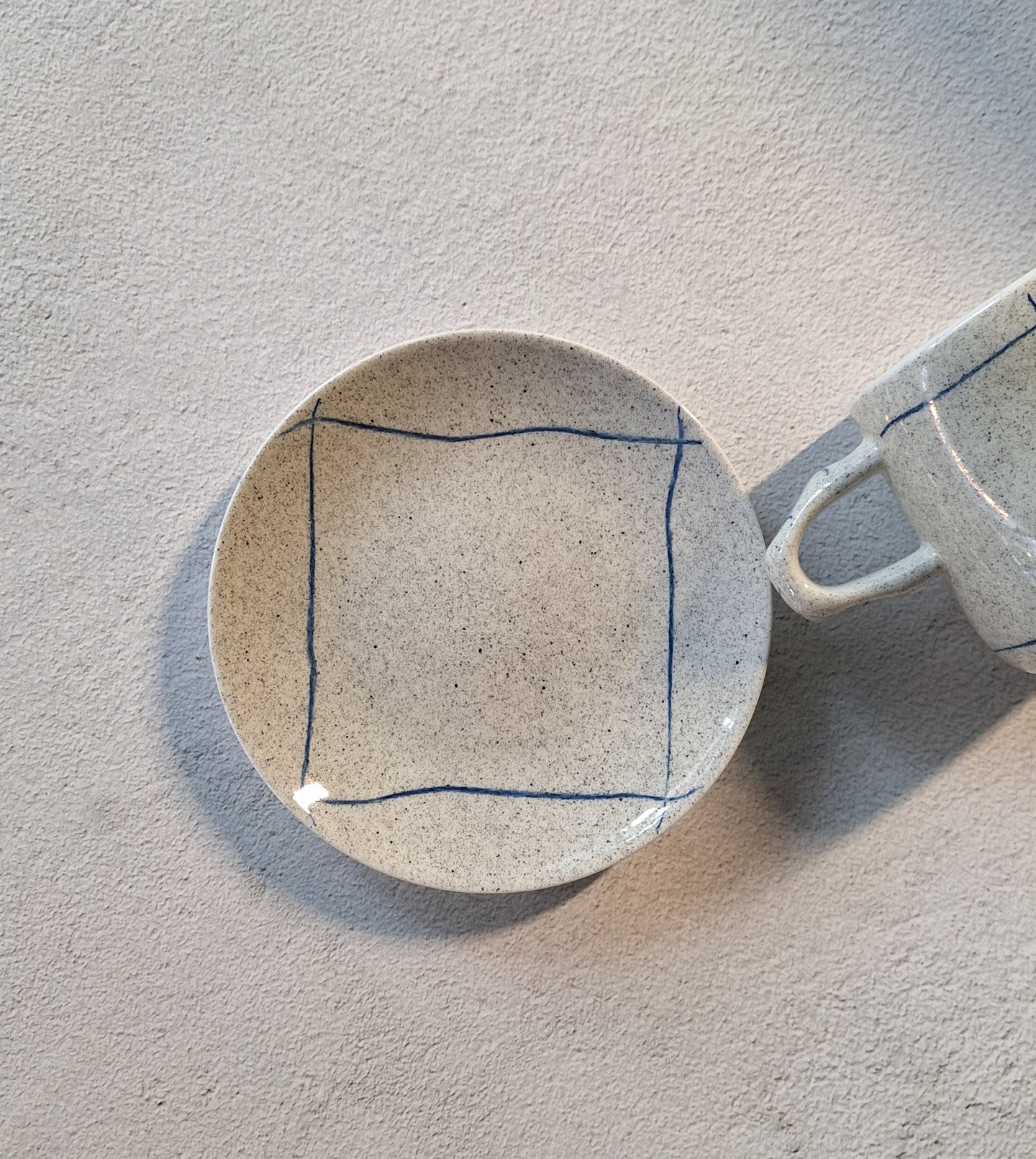 [Handmade Korean Ceramics] Crumpled Silhouette Blue Line Mug Set