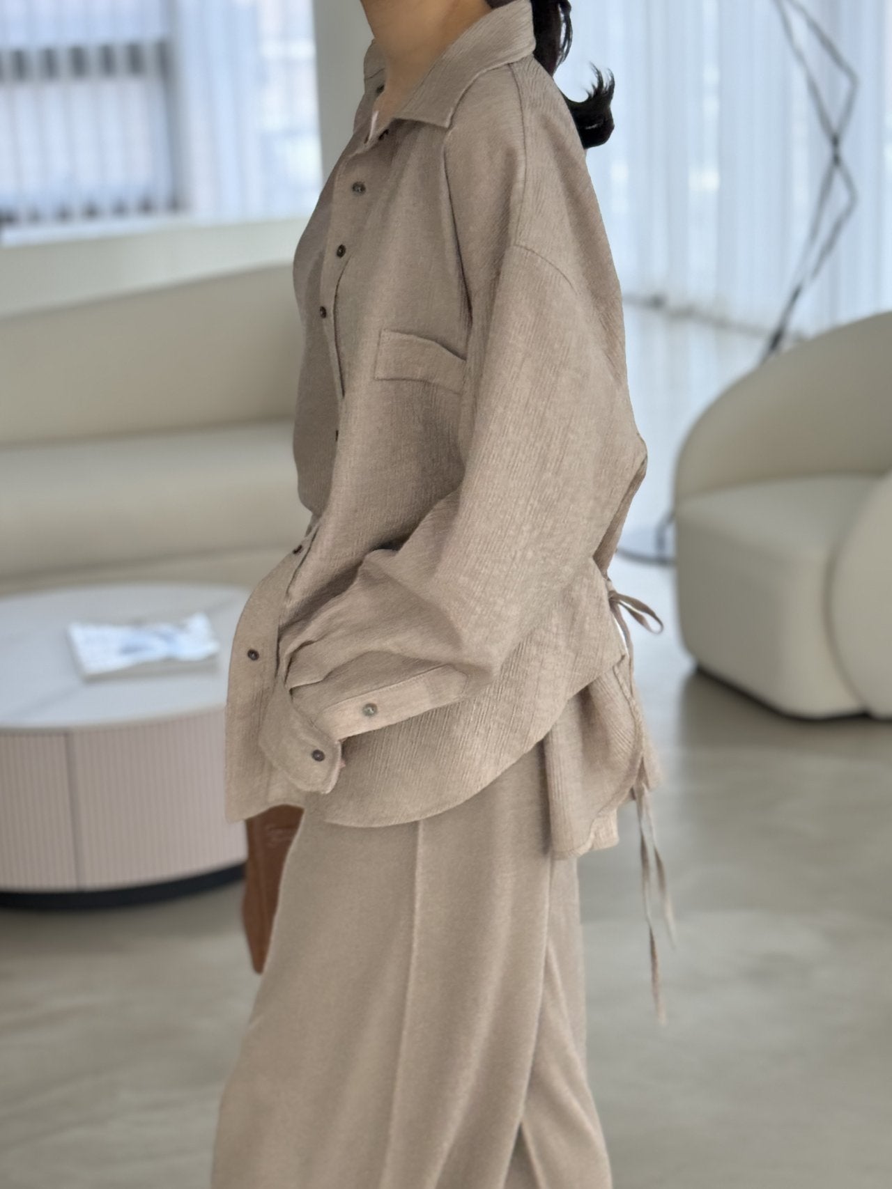 Wool-Tencel Crinkle Belted Overfit Shirt - Mocha Mousse