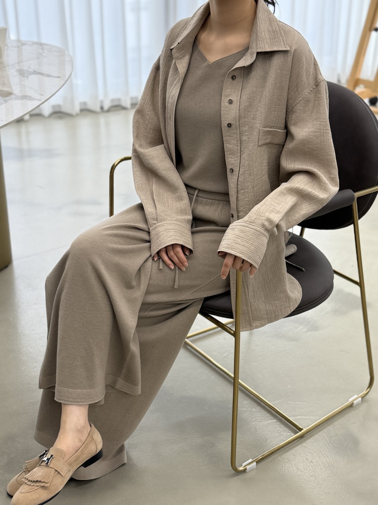 Wool-Tencel Crinkle Belted Overfit Shirt - Mocha Mousse