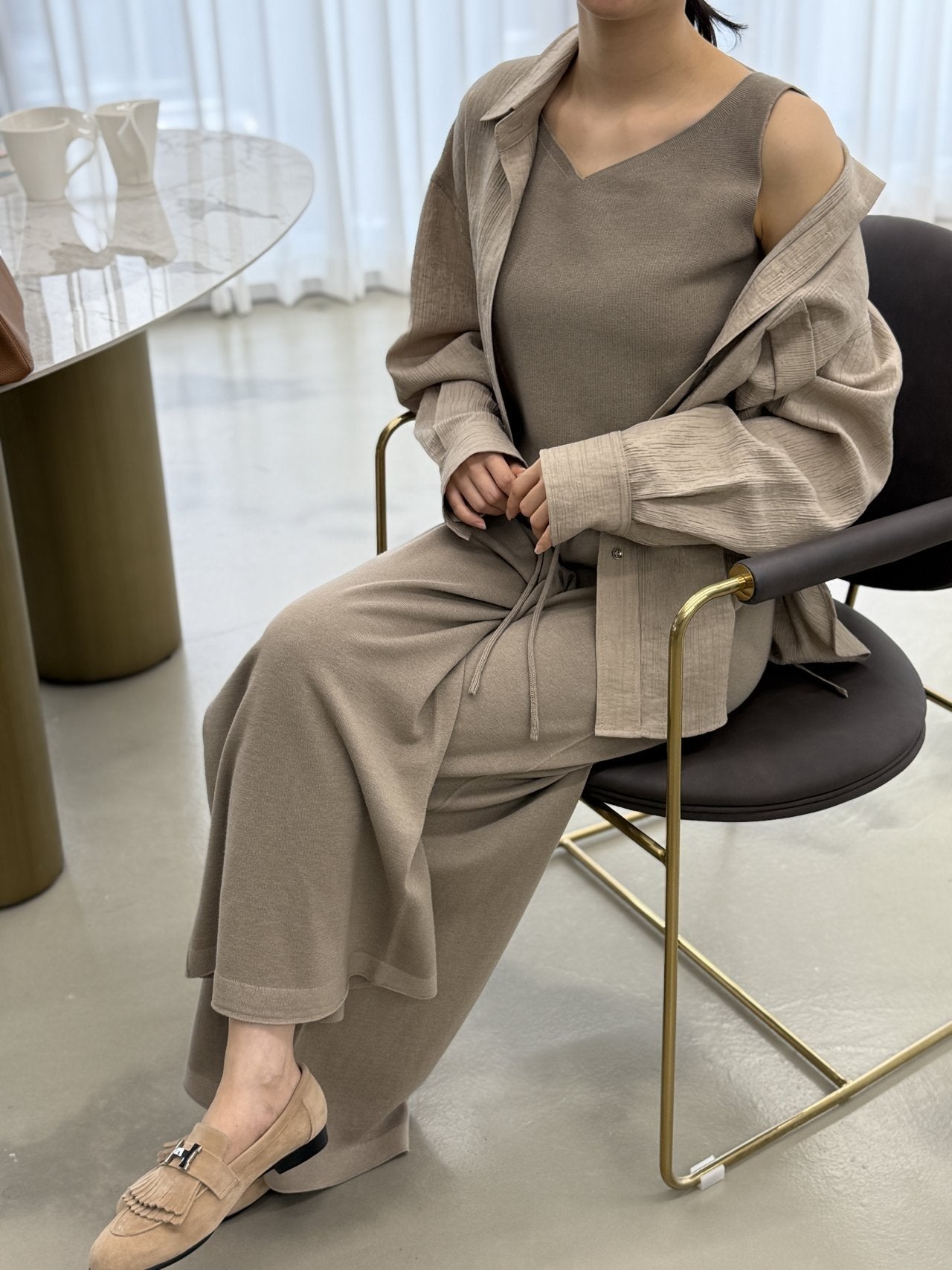 Wool-Tencel Crinkle Belted Overfit Shirt - Mocha Mousse