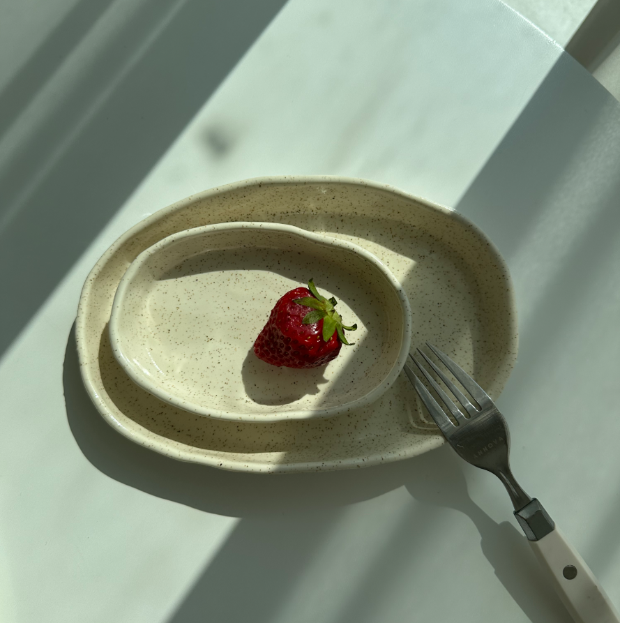 [Handmade Korean Ceramics] Wavy Plate in Oatmeal