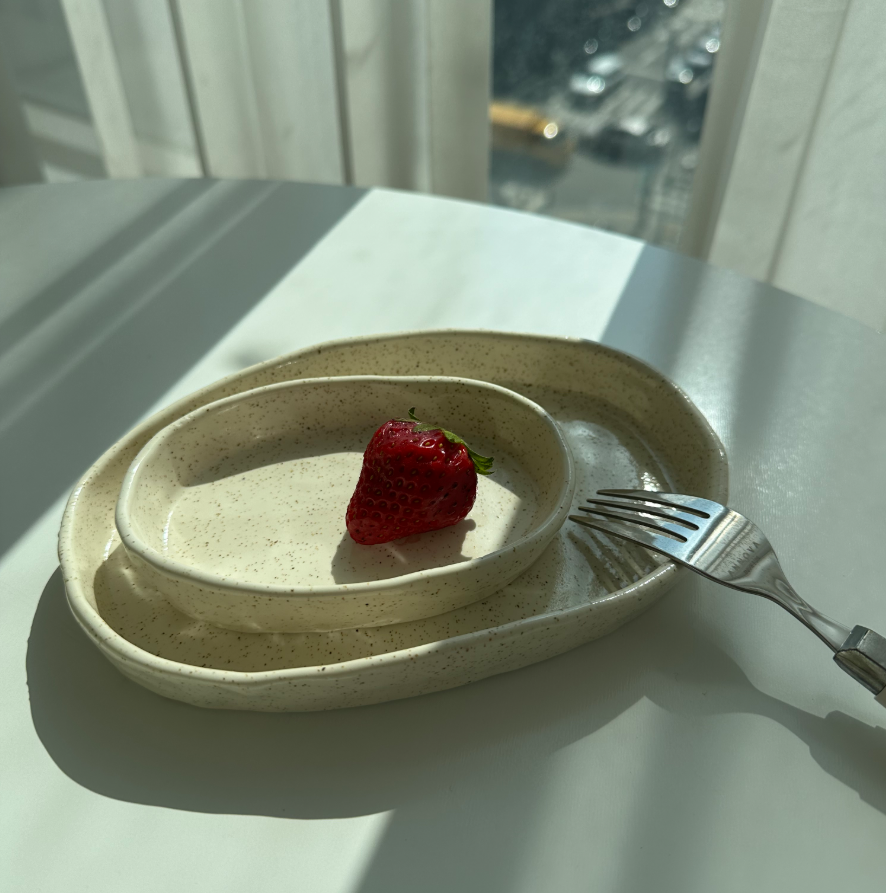 [Handmade Korean Ceramics] Wavy Plate in Oatmeal