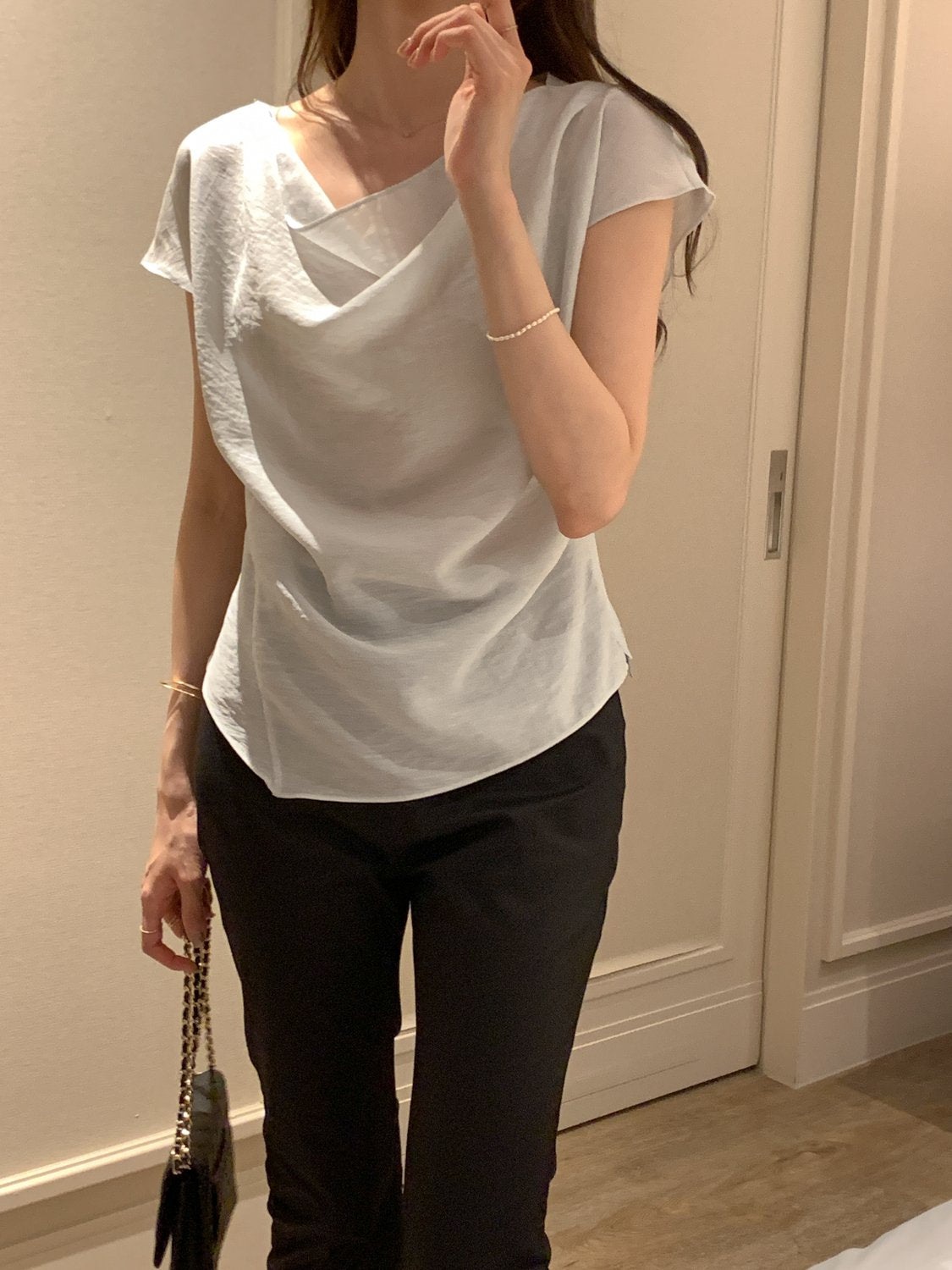 Drape Slim Blouse
