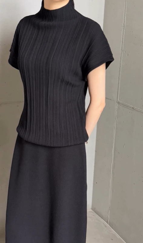 Linos WholeGarment Mock Neck Pleated Top