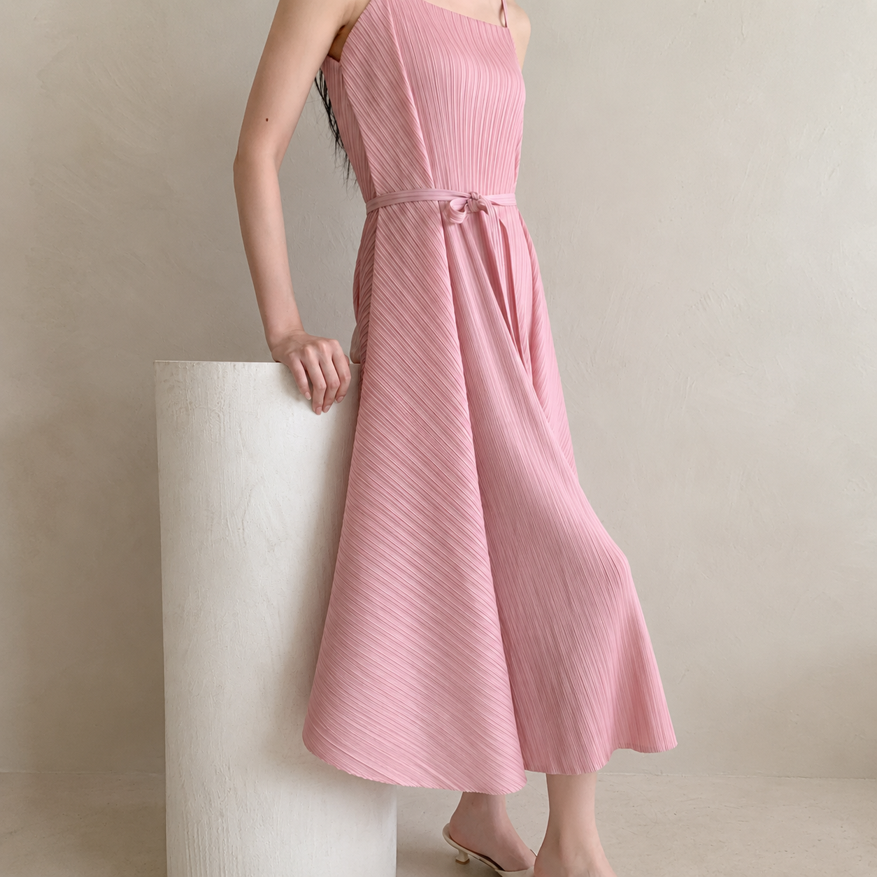 Premium Pleated Strappy Balloon Maxi Dress