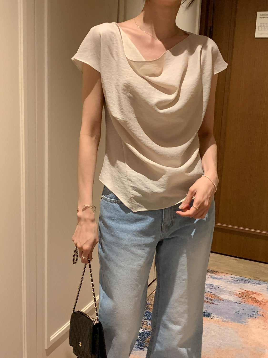Drape Slim Blouse