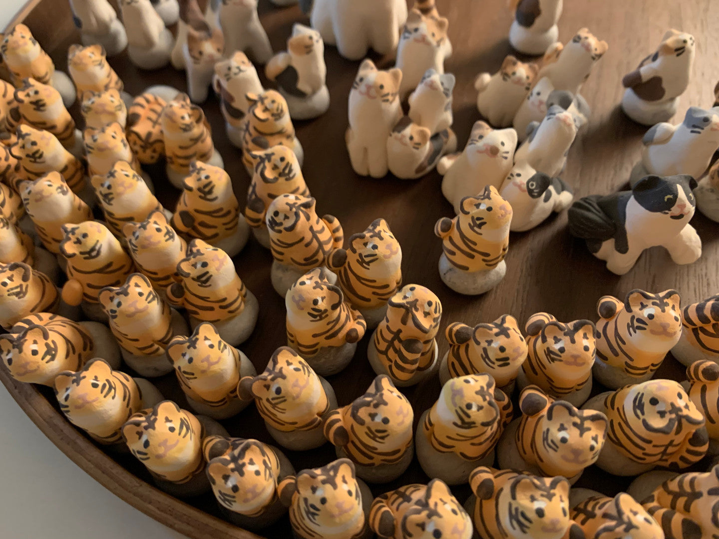 [Handmade Korean Ceramics] A Tiny Cat in Your Hands