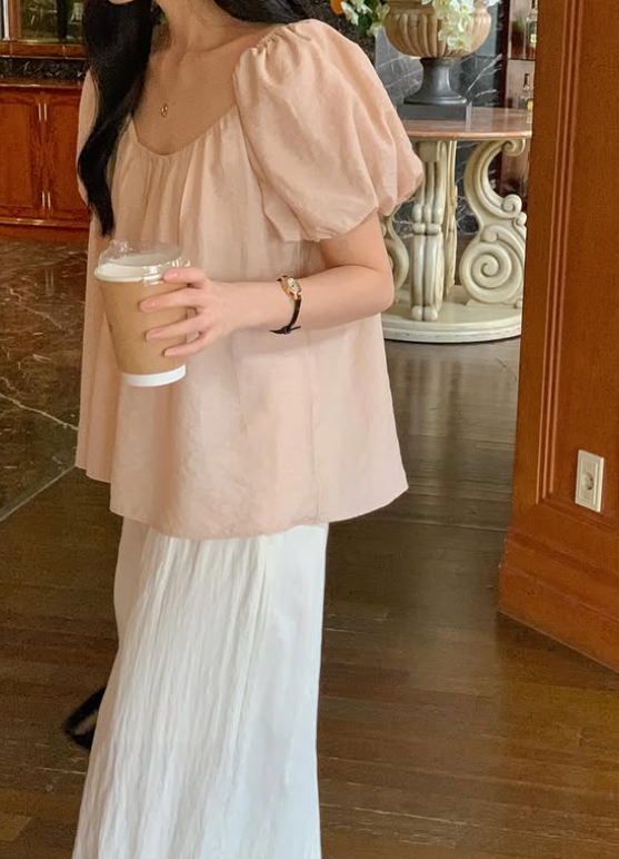 Two-Way Puff-Sleeve Blouse