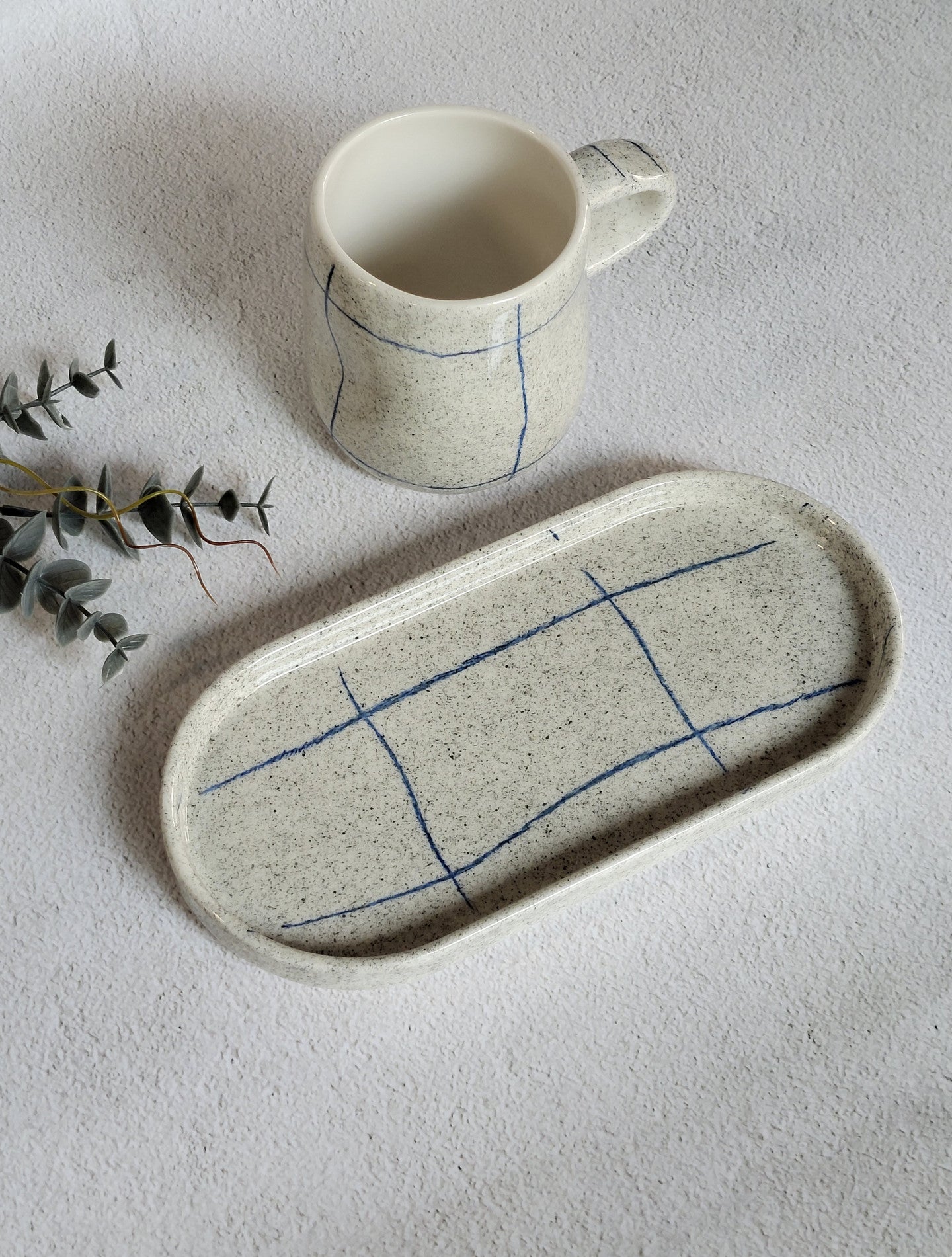 [Handmade Korean Ceramics] Crumpled Silhouette Blue Line Mug Set