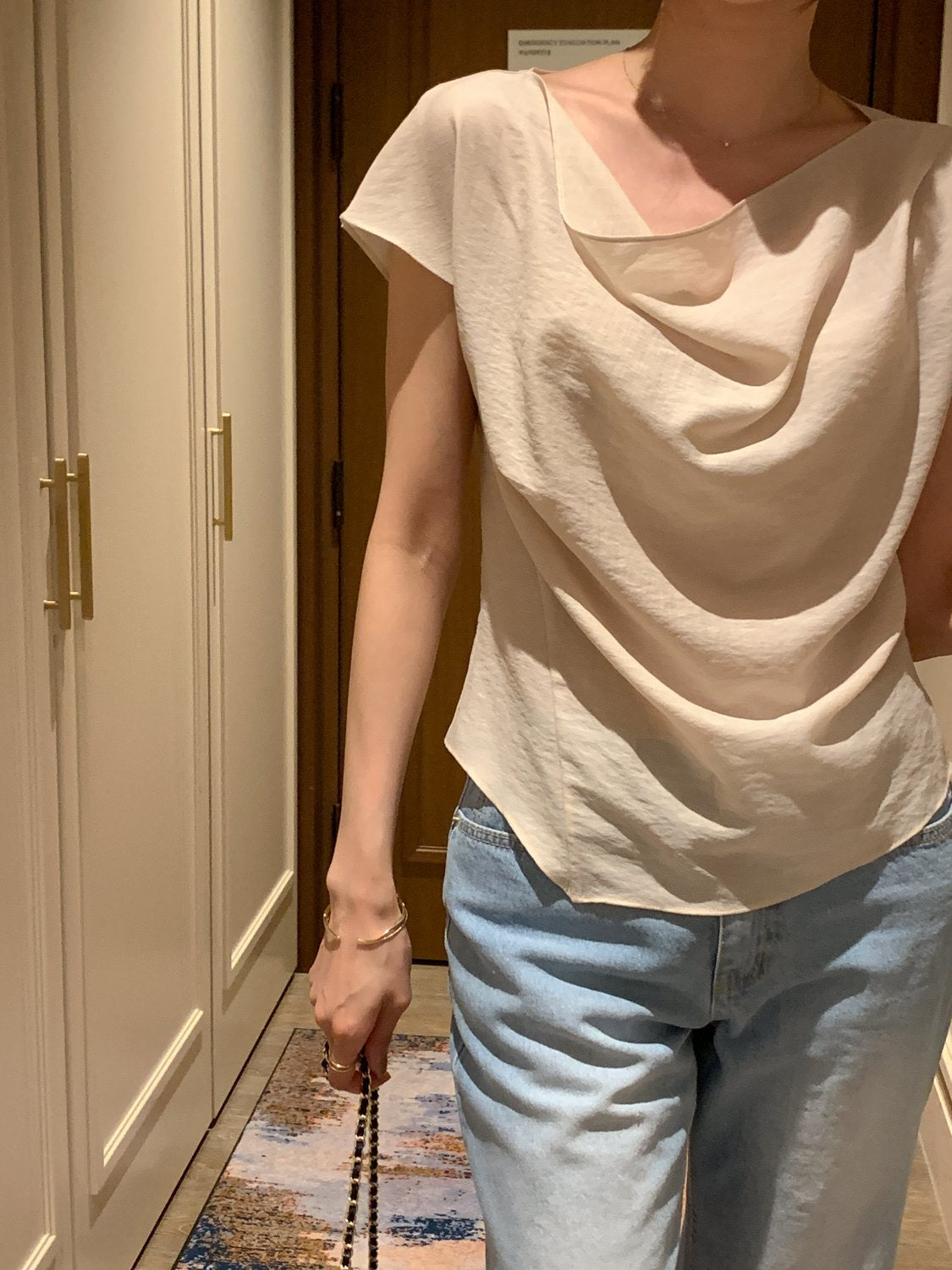 Drape Slim Blouse