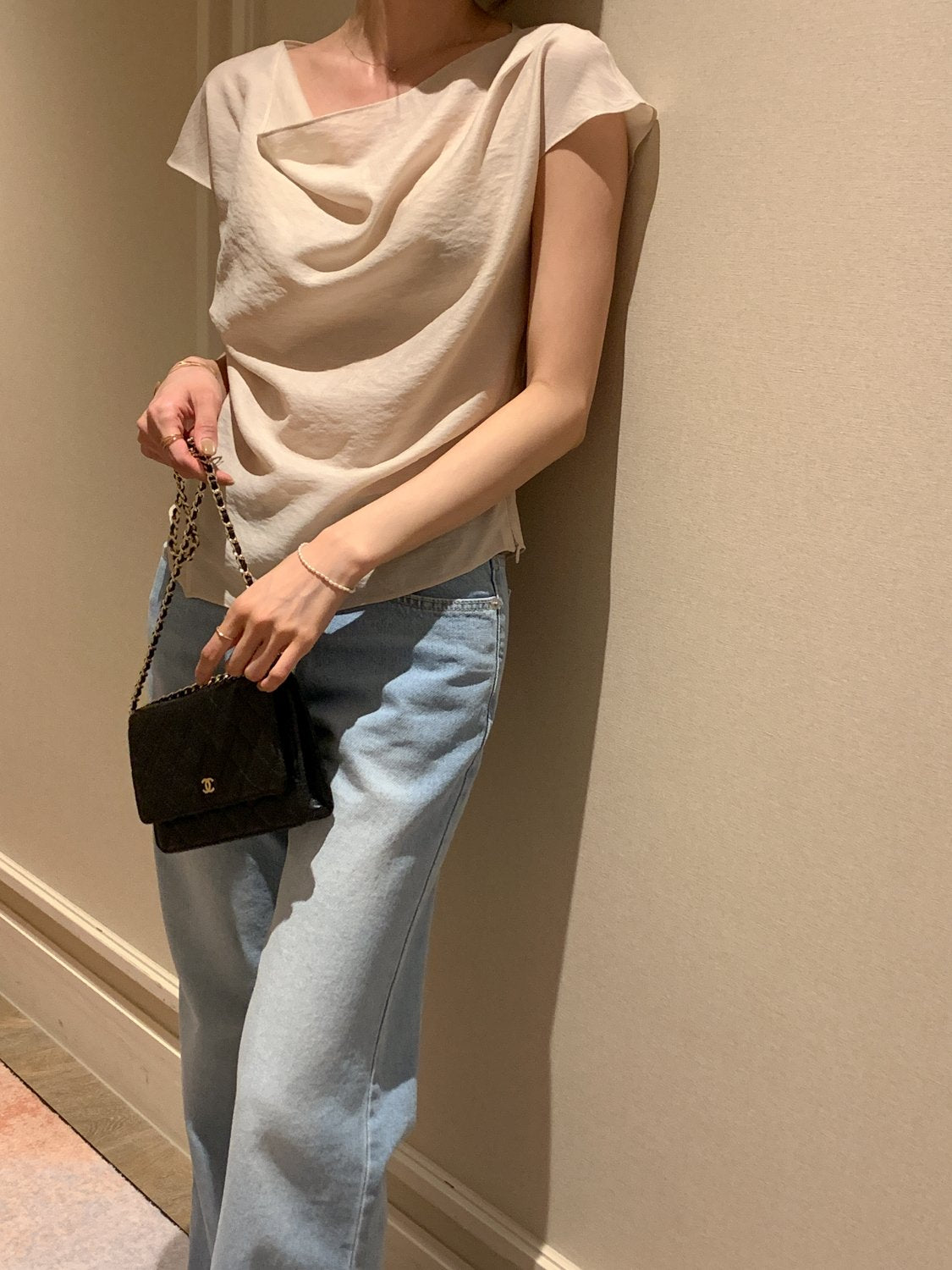 Drape Slim Blouse